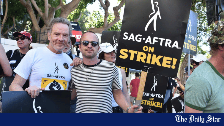 Breaking Bad stars Bryan Cranston and Aaron Paul reunite on picket lines - Vimarsana News