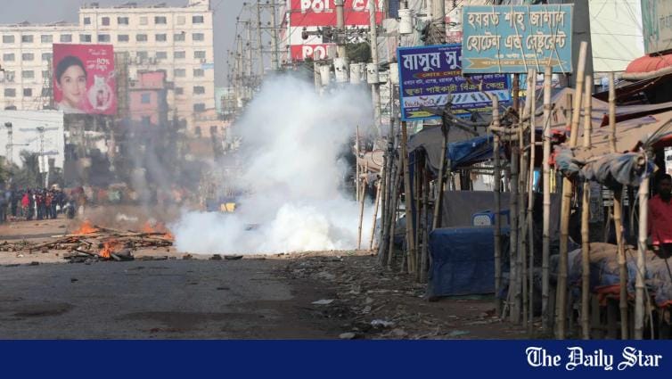 RMG Workers' Demo: Police use tear gas shells, water cannons to disperse protesters - Vimarsana News