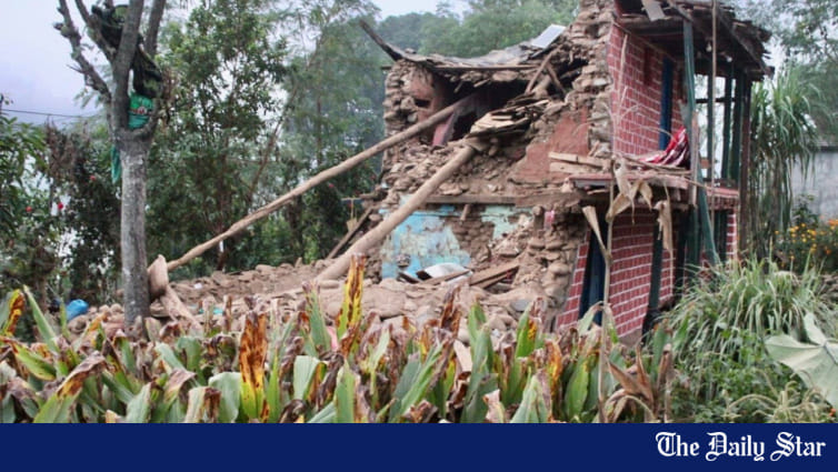 Rescuers struggle to find Nepal quake survivors, deaths at 157 - Vimarsana News