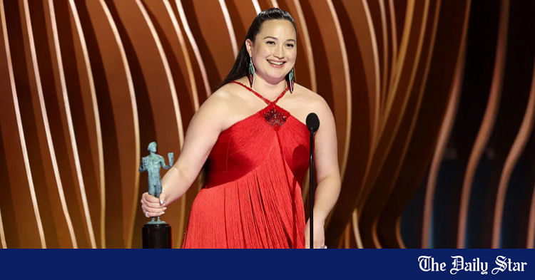 Lily Gladstone makes history as first indigenous actor to win Best ...