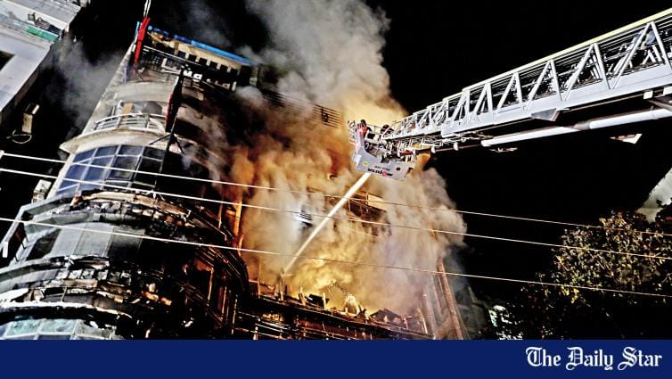 At least 44 killed in building blaze - Vimarsana News