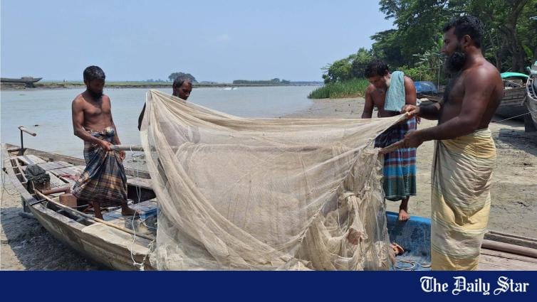 Fishing Ban In Bangladesh | Coastal fishermen gearing up as two-month fishing ban ends tonight - Vimarsana News