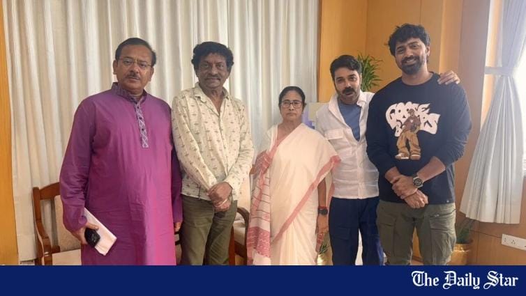 Mamata Banerjee resolves Tollywood dispute