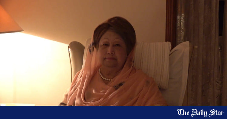 Khaleda Zia besucht das Evercare Hospital zu einer Routineuntersuchung.