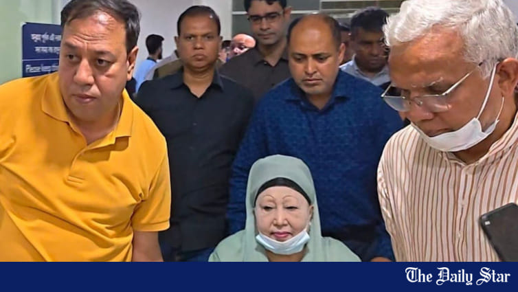 Khaleda kehrt aus dem Krankenhaus nach Hause zurück.