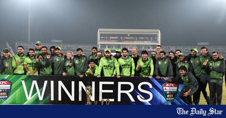 Clinical Pakistan whitewash Sri Lanka 3-0 in ODI series