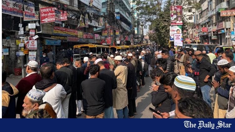 From streets to rooftops, people line up for Khaleda Zia's janaza