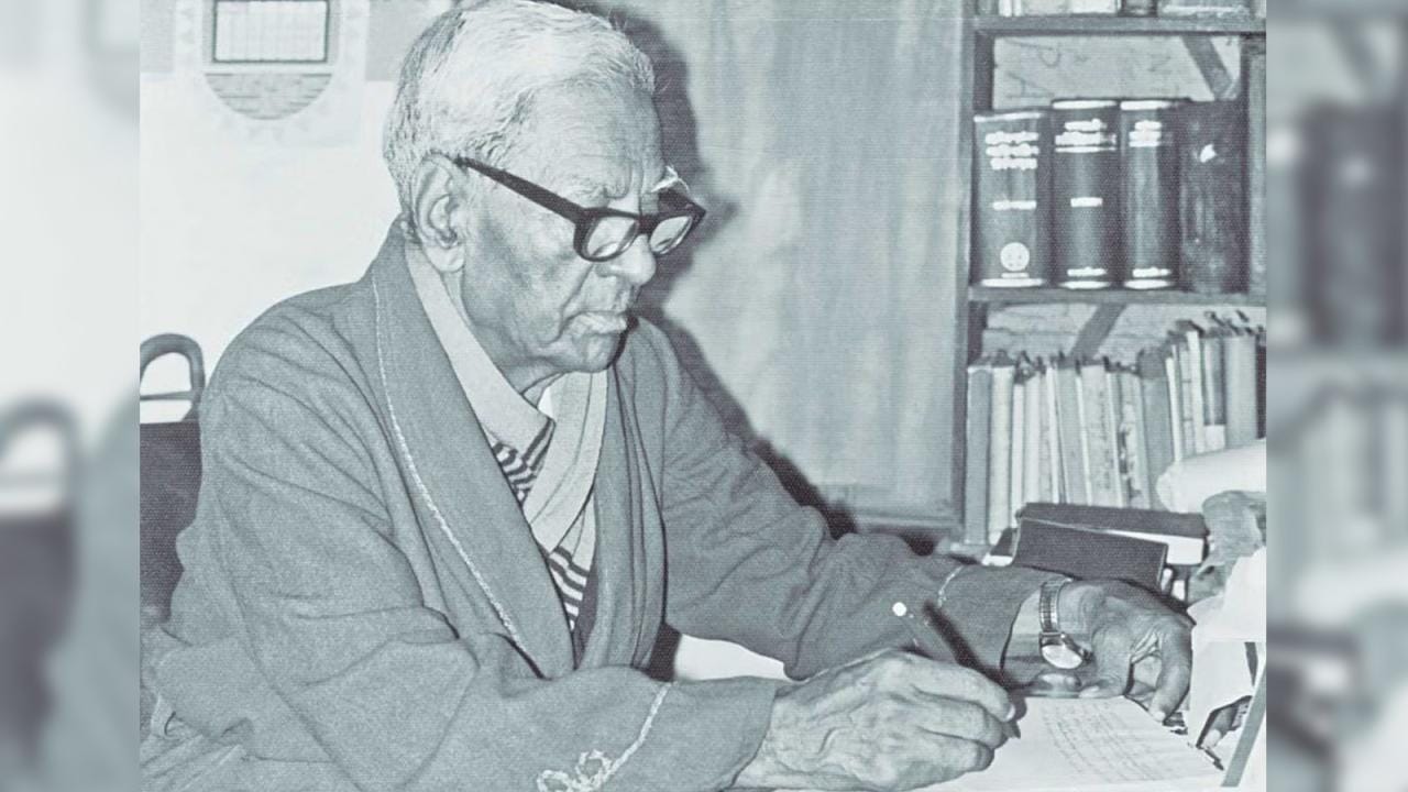 abul_mansur_ahmad_autobiography_attokotha.jpg