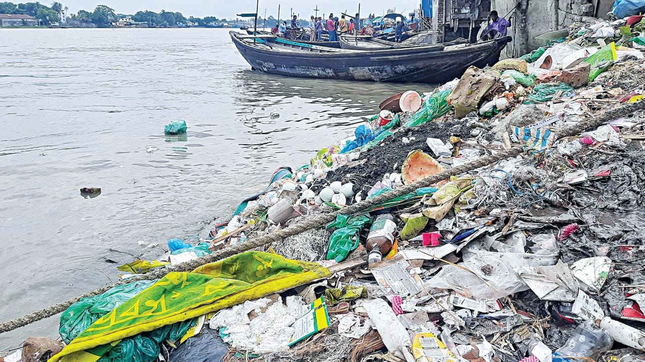 Causes for drying up of Bhairab River in Bangladesh