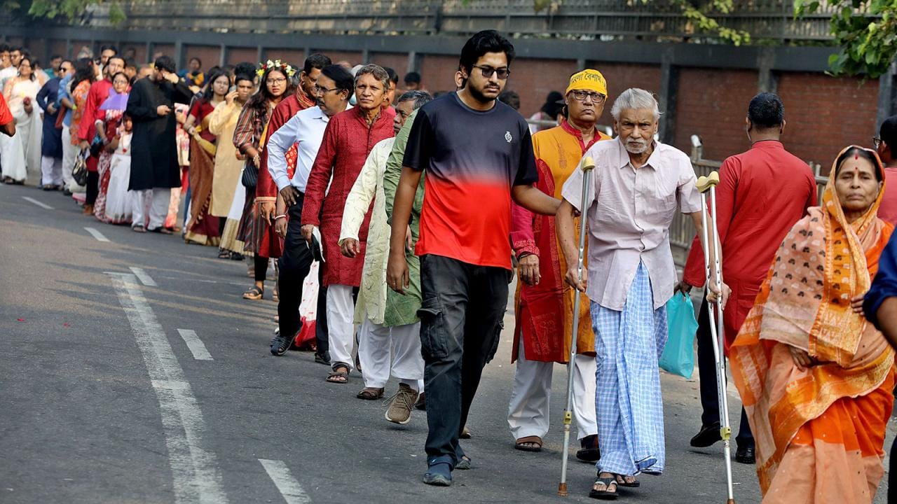 pahela baishakh, pahela baishakh celebration, pahela baishakh celebraion in Bangladesh, pahela baishakh 1431, Pahela Baishakh being celebrated across Bangladesh, first day of Bengali New Year, Bengali New Year-1431, Nobo Borsho, Pahela Baishakh festival, 