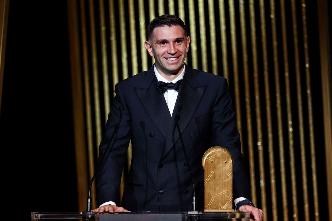 Aston Villa's Argentinian goalkeeper Emiliano Martinez receives the Yashin Trophy for best goalkeeper during the 2024 Ballon d'Or France Football award ceremony at the Theatre du Chatelet in Paris on October 28, 2024. PHOTO: AFP