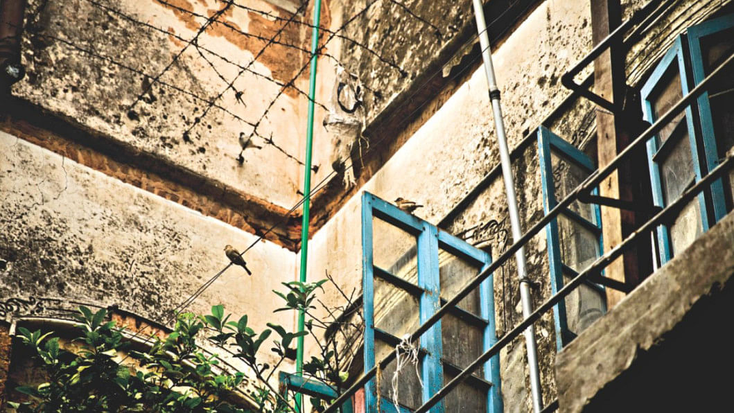 Edifices of the past Edifices of the past
