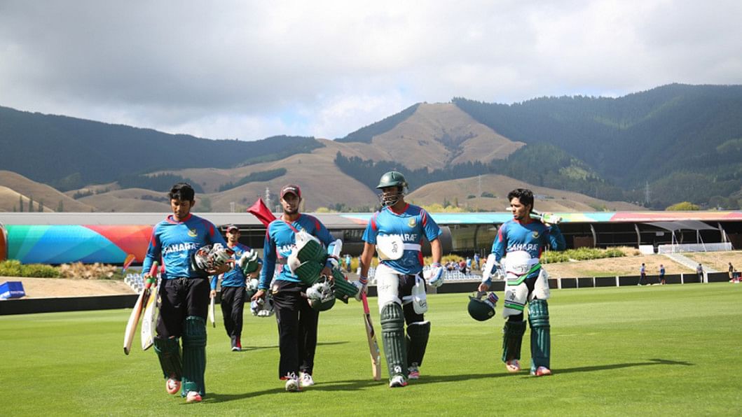 Bangladesh cricketers practice Bangladesh cricketers practice