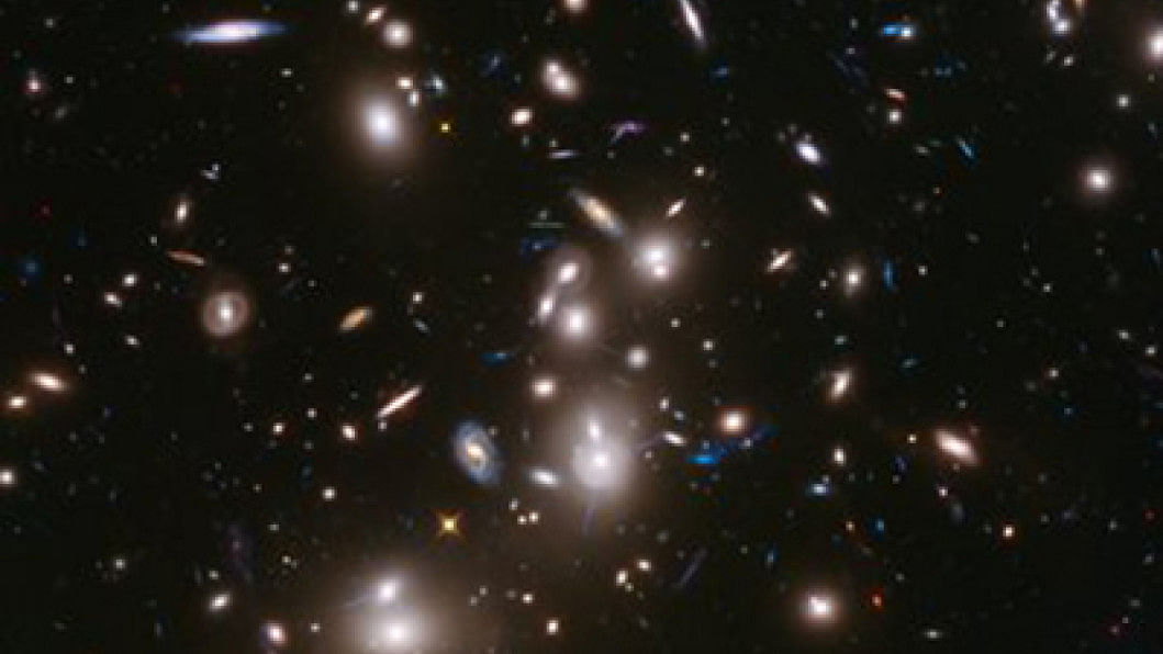 2014: Frontier Field Abell 2744