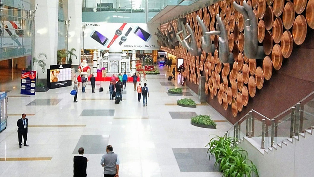 Airlines in India must share int’l passenger details with customs for “risk analysis” International passengers in Indian airport