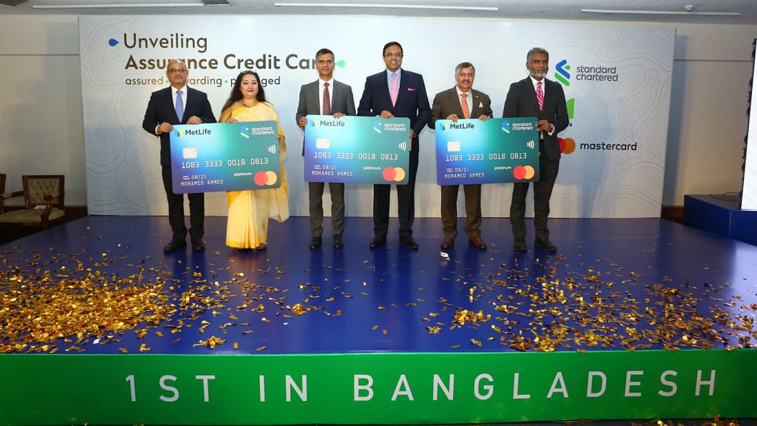 StanChart launches insurance tagged credit card StanChart launches insurance tagged credit card