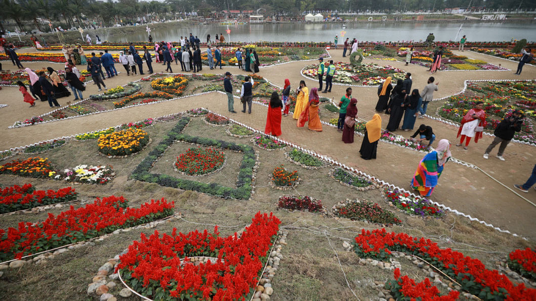 Ctg DC Park: Once a 'drug den', now a kingdom of flowers DC Flower Park Chattogram