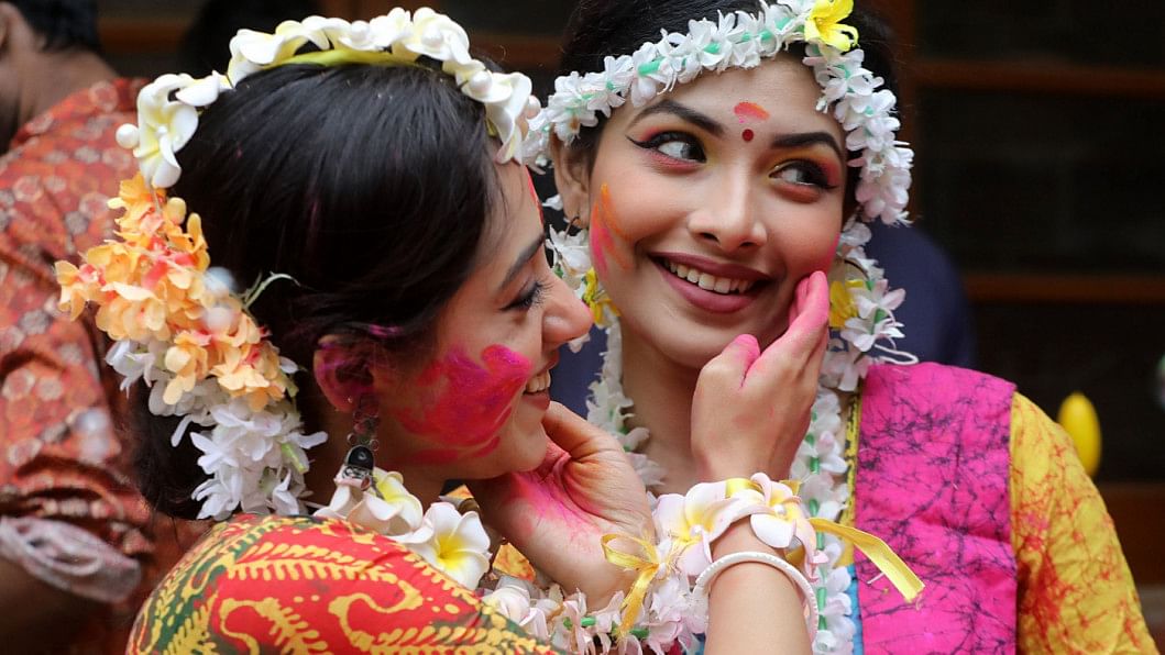 Festival of colours as Charukola welcomes Bashanta Spring is given a warm welcome at Bakultola.