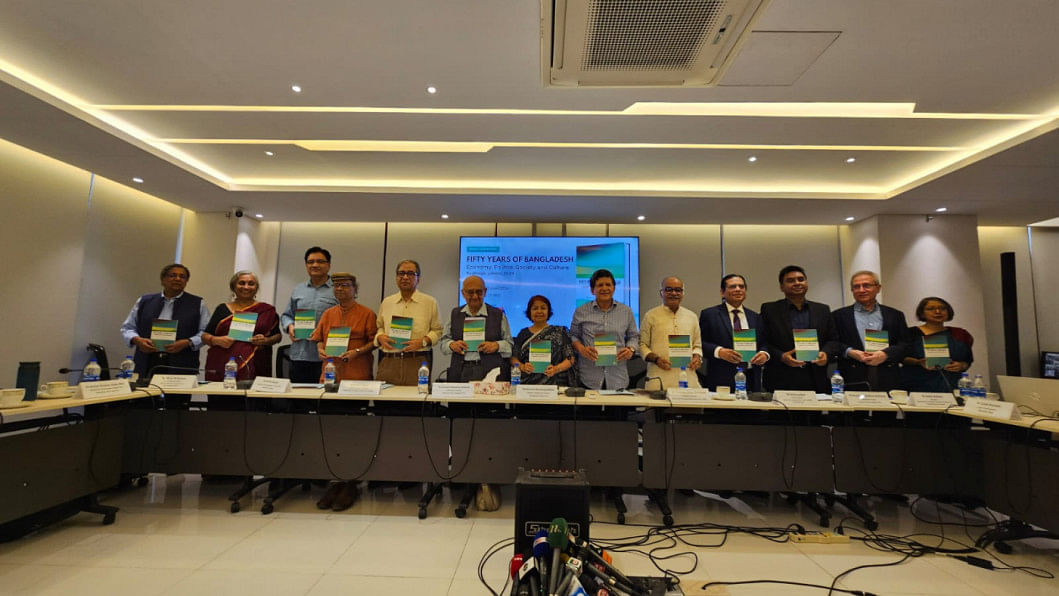 ‘Farmer, RMG workers, migrants main drivers of Bangladesh economy in first 50 years’ ‘Farmer, RMG workers, migrants main drivers of Bangladesh economy in first 50 years’