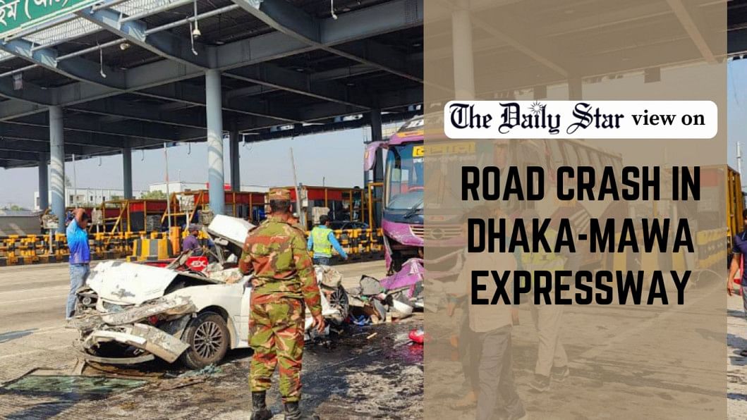 Road crash on Dhaka-Mawa Expressway Road crash on Dhaka-Mawa Expressway