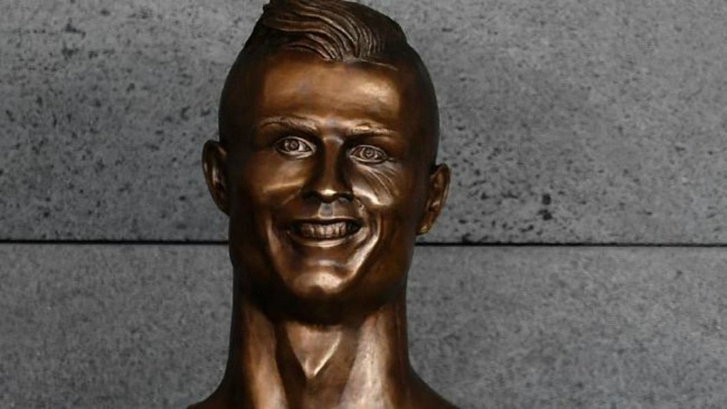 Bust of Cristiano Ronaldo Bust of Cristiano Ronaldo
