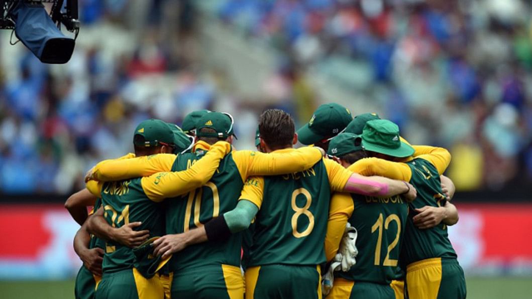 South Africa's teammates huddle South Africa's teammates huddle