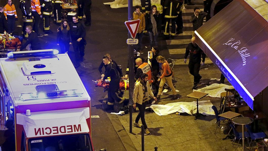 Paris attacks kill more than 140