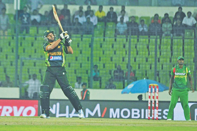 One Shahid Afridi thunder overshadowed the collective effort as Pakistan sneaked a three-wicket win. Photos: Firoz Ahmed