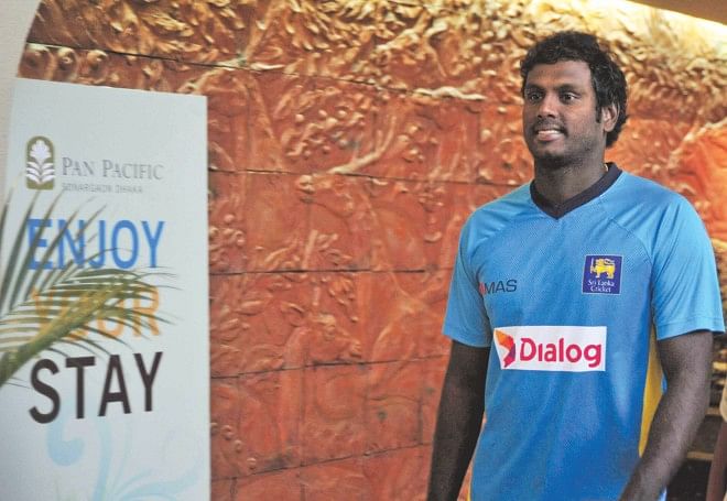 Sri Lanka skipper Angelo Mathews makes his way back from the press conference at the Pan Pacific Sonargaon Hotel in Dhaka yesterday, on the eve of today's Asia Cup final against Pakistan at the Sher-e-Bangla National Stadium in Mirpur. PHOTO: STAR