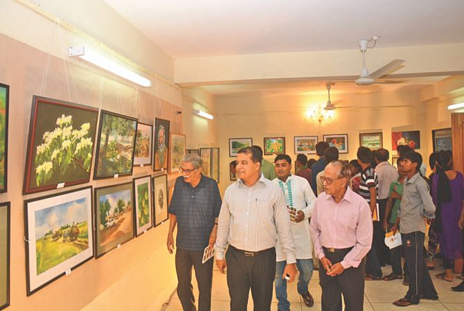 Visitors throng the exhibition. Photo: Star