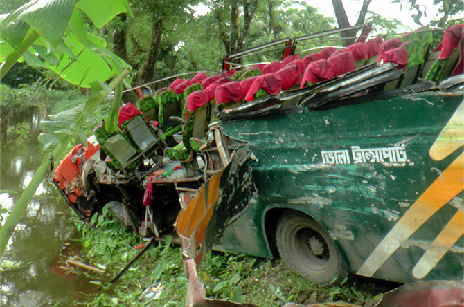 A bus of Bhola Transport fells into a roadside ditch in Charfashion upazila of Bhola, killing four passengers on Tuesday. Photo: STAR