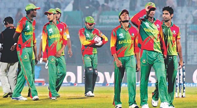 Dumbfounded and dejected they should be, Bangladesh cricketers leave the field of play after their two-wicket reverse at the hands of Hong Kong in their final World Twenty20 Group A first round match at the Zohur Ahmed Chowdhury Stadium in Chittagong yesterday. Despite the embarrassing defeat, the Tigers still proceeded to the Super 10s where they will be grouped along with West Indies, Pakistan, India and Australia. PHOTO: ANURUP KANTI DAS