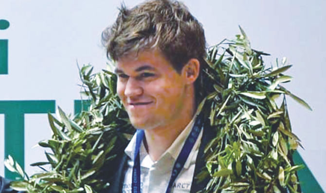 Norwegian chess prodigy Magnus Carlsen retained the world title beating Indian legend Viswanathan Anand for the second year in a row in Moscow on Sunday. PHOTO: INTERNET
