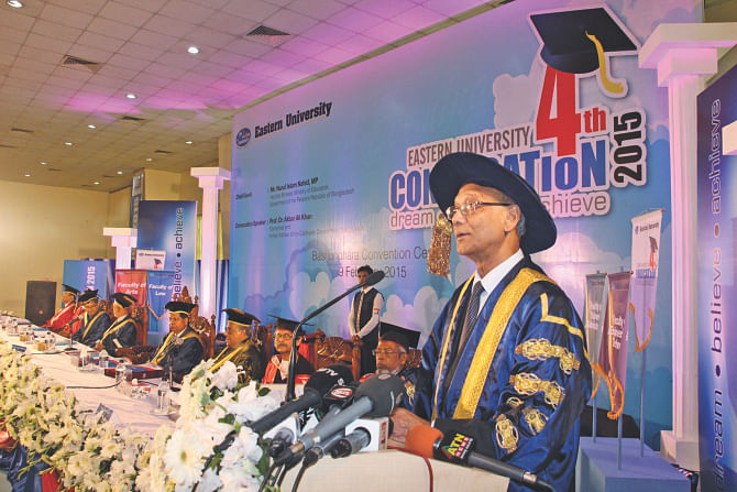 Education Minster Nurul Islam Nahid addresses Eastern University Convocation-2015 at Bashundhara Convention Centre in the capital yesterday. Photo: Courtesy