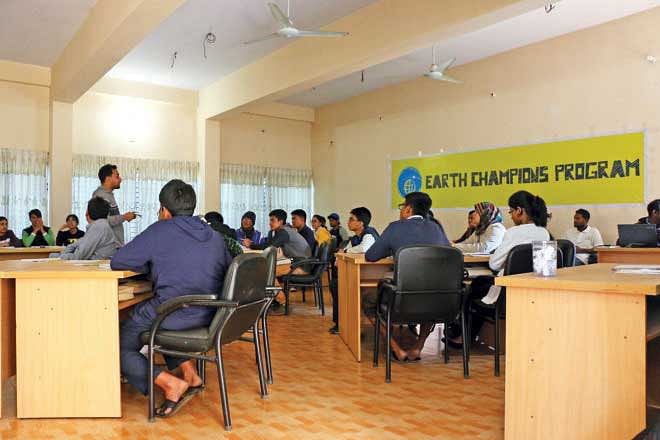 Dialogue sharing during Earth Champions Programme.
