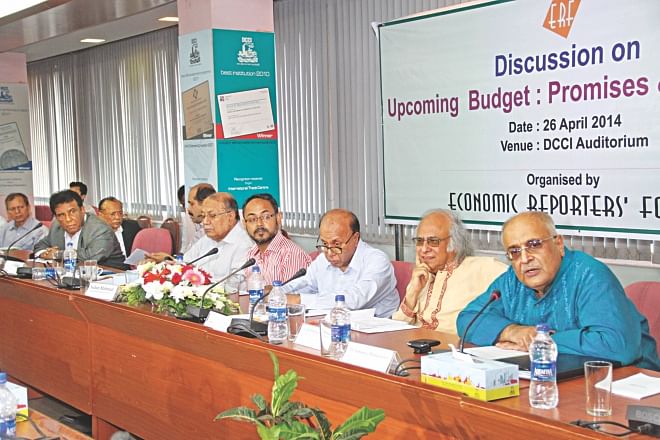 From right, Debapriya Bhattacharya, distinguished fellow of CPD; Qazi Kholiquzzaman Ahmad, an economist; AB Mirza Azizul Islam, a former caretaker government adviser; Sultan Mahmud, president of Economic Reporters' Forum; and Kazi Akram Uddin Ahmed, president of FBCCI, attend a discussion on budget yesterday.  Photo: Star