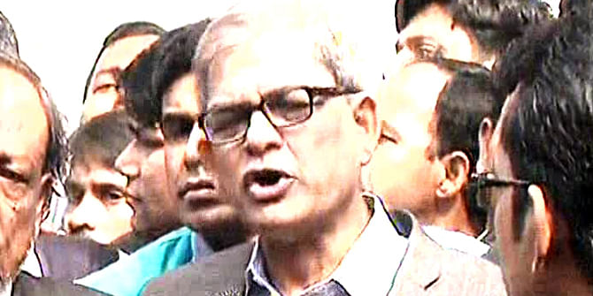 Mirza Fakhrul Islam Alamgir talks to reporters at the grave of late president Ziaur Rahman at Sher-e-Bangla Nagar Wednesday. Photo: TV grab