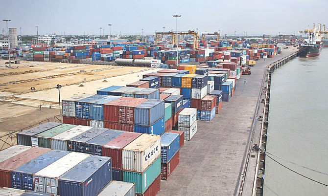 The New Mooring Container Terminal of Chittagong Port is yet to go into full-fledged operations though it was constructed seven years ago. Photo: STAR/file