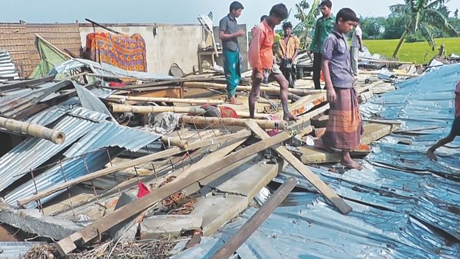 Flattened homes at Bishompur of Kalmakanda upazila in Netrakona after a nor'wester struck the village late Sunday night. Photo: Star 
