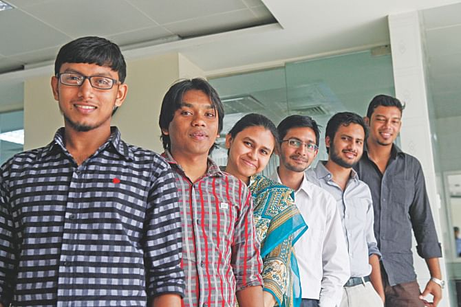 From left … Freelancers Ariful Islam Sakib, Mizanur Rahman Milon, Emrazina Islam Khan, Saidur Mamun Khan, Mahmud Hassan Sunny and Sany Ahmed at The Daily Star Centre. The photo was taken recently. Photo: Rashed Shumon