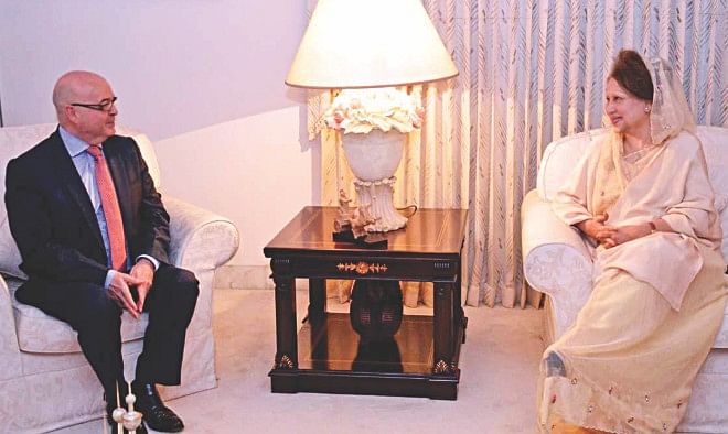 British High Commissioner in Dhaka Robert Gibson meets BNP Chairperson Khaleda Zia at her Gulshan office. Star File Photo