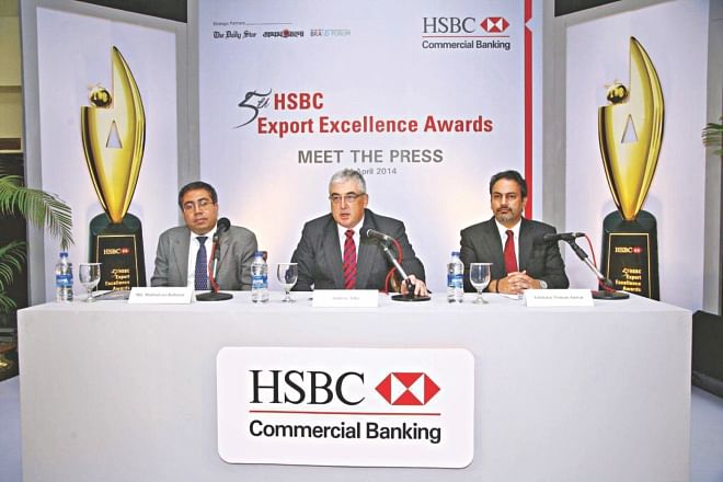 From left, Md Mahbub-ur-Rahman, head of corporate banking of HSBC Bangladesh; Andrew Tilke, chief executive officer; and Talukdar Noman Anwar, country head of communications, attend a media briefing to launch the fifth HSBC Export Excellence Awards, at Ruposhi Bangla Hotel in Dhaka yesterday. Photo: Star
