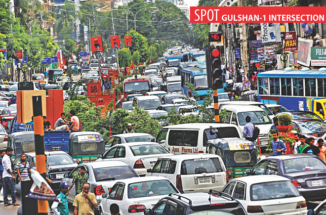 The road leading to Tejgaon from Gulshan-1 intersection is heavily congested with cars around 3:00pm yesterday.  Photo: Rashed Shumon
