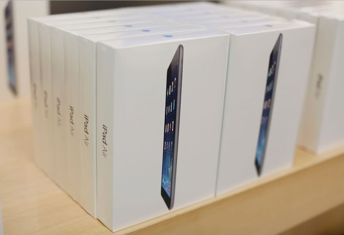 Boxes of iPad Air tablets are seen at the Apple store in San Francisco, California. Photo: REUTERS/FILE 