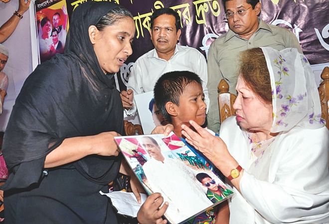 All in tears, the son of Ibrahim, driver of Chandan Sarkar and one of the victims of Naryanganj seven-murder, talks about his father when the BNP chairperson met the family yesterday. Photo: Star