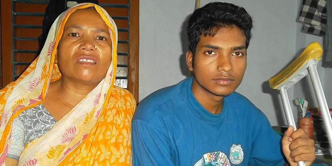 Limon Hossain with his mother. STAR file photo