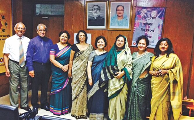 State Minister for Women and Children Affairs Meher Afroz Chumki, third from right, with President of Bangladesh Federation of Women Entrepreneurs, and Metropolitan Chamber of Commerce and Industry Rokia Afzal Rahman, fourth from right, and other members of a delegation of Bangladesh, India and Sri Lanka on Thursday. Photo: Courtesy