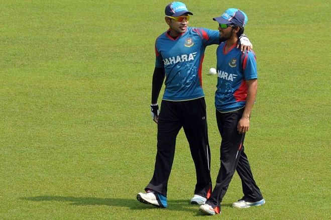 Bangladesh skipper Mushfiqur Rahim (L) will be banking a lot on the youngsters like Mominul Haque (R) if they are to get a result against India in their first match of the Asia Cup at the Fatullah Stadium today. PHOTO: firoz ahmed