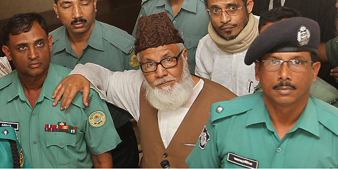 Jamaat-e-Islami leader Motiur Rahman Nizami (centre). Star file photo