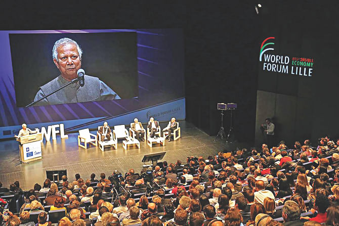 Nobel Laureate Professor Muhammad Yunus addresses 1,200 participants of the World Forum Lille in Northern France on October 24.   Photo: Yunus Centre